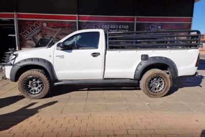 Toyota Hilux 2005-2011 Wheel Arches (V2)