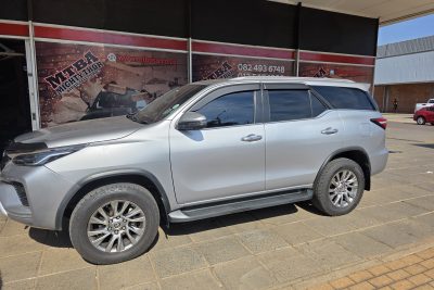 Toyota Fortuner 2016+ Weather Guards (Matt Black)