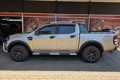 Ford Ranger 2012+ Side Step Double Cab (S/S) 250065T