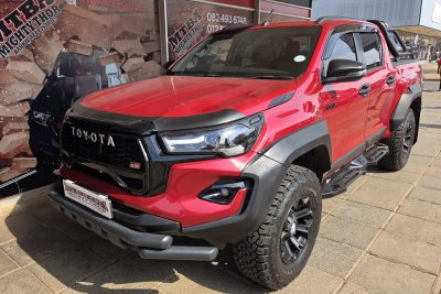 Toyota Hilux 2021-2025 Bonnet Guard (Stick On)