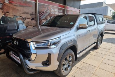Toyota Hilux 2016-2025 Nudge Bar (Black) PDC BS80051