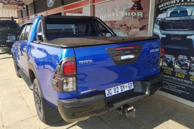 Toyota Hilux 2016+ Tonneau Cover (Double Cab)