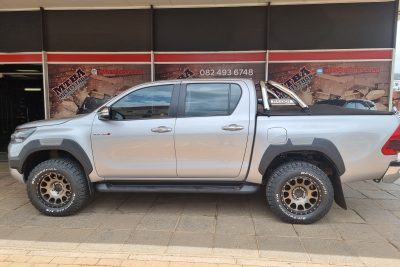 Toyota Hilux Roll Bar 2016+ (S/S) 80088T