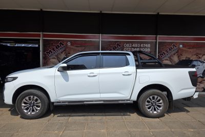 Mazda BT50 2021+ Side Step (Black) BS150087