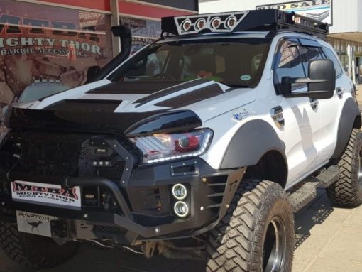 Ford Everest 2015-2022 Bonnet Scoop V5 (painted) - Image 5