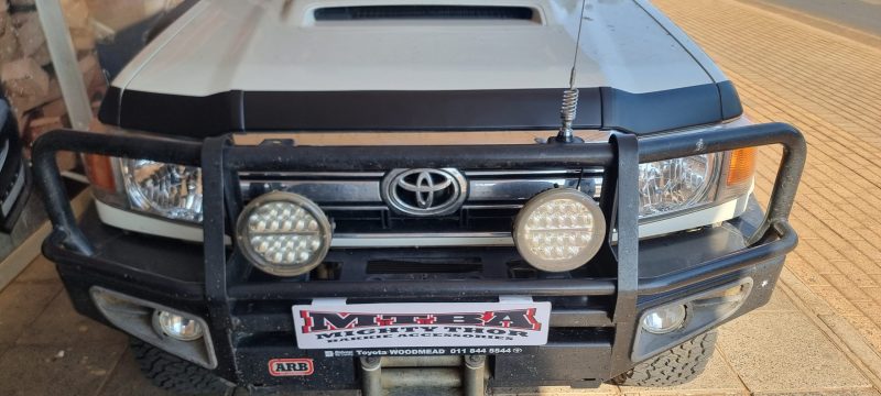 Toyota Land Cruiser 76/79 Series 2007 – 2023 Bonnet Guard (Stick on )