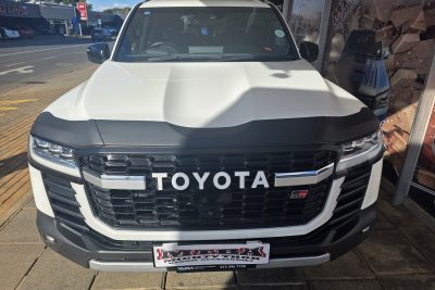 Toyota Land Cruiser 2022+Bonnet Guard (Stick On) LC300