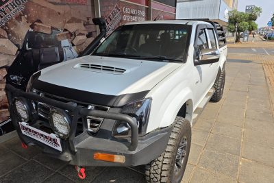 Isuzu D-Max 2002-2012 Bonnet Guard (Stick On)