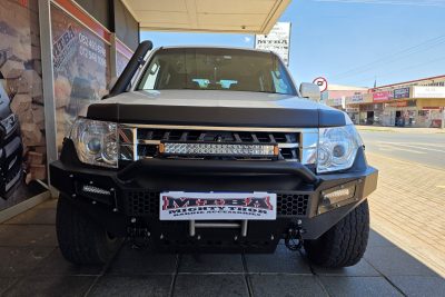 Mitsubishi Pajero 2015-2018 Bonnet Guard (Stick On)