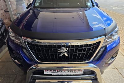 Peugeot Landtrek 2021+ Bonnet Guard (Stick on)