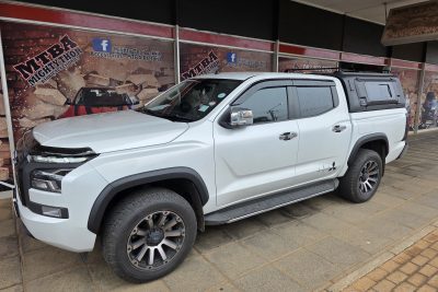 Mitsubishi Triton 2024+ Wheel Arches (Slimline)