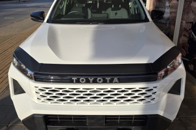 Toyota Hilux 2026+ Bonnet Guard (Stick On)