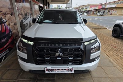Mitsubishi Triton 2024+ Headlamp Cover (Set of 2)