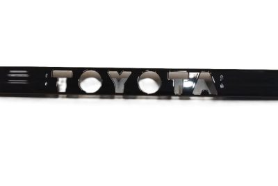 Toyota Hilux 2026+ Grill Cover (Gloss Black)