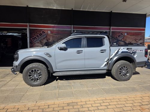 Roof rack, hamer warrior roll bar - Ford Raptor Next Gen 2023