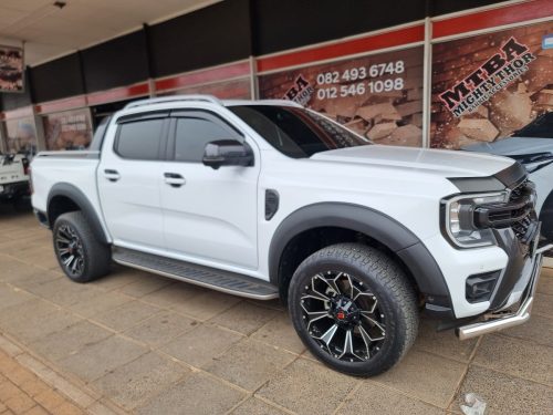 Front-styling-bar-SS-fender-flares-V1-bonnet-guard-Ford-Ranger-Next-Gen